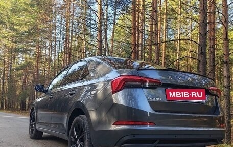 Skoda Rapid II, 2022 год, 1 950 000 рублей, 3 фотография