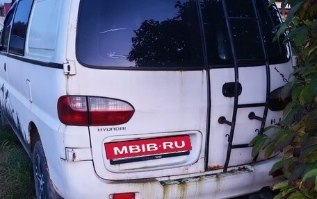 Hyundai H-1 II рестайлинг, 2001 год, 500 000 рублей, 9 фотография
