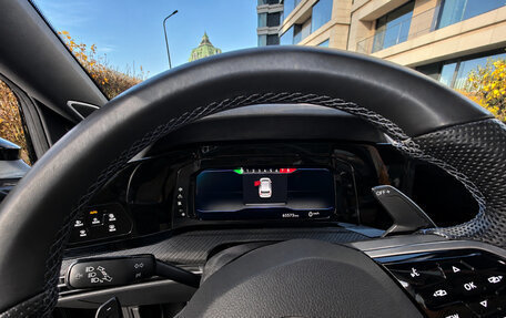 Volkswagen Golf R, 2022 год, 4 700 000 рублей, 9 фотография