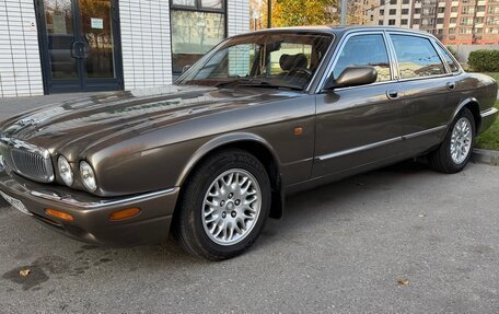 Jaguar XJ III (X350), 2000 год, 1 900 000 рублей, 3 фотография