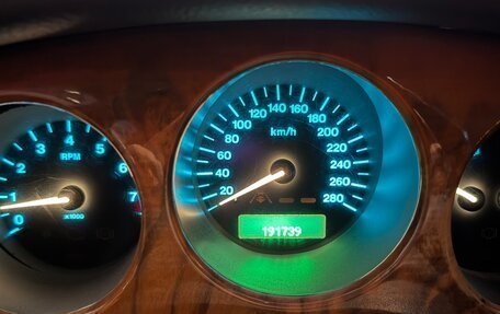 Jaguar XJ III (X350), 2000 год, 1 900 000 рублей, 10 фотография