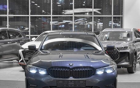 BMW 3 серия, 2019 год, 2 899 000 рублей, 2 фотография