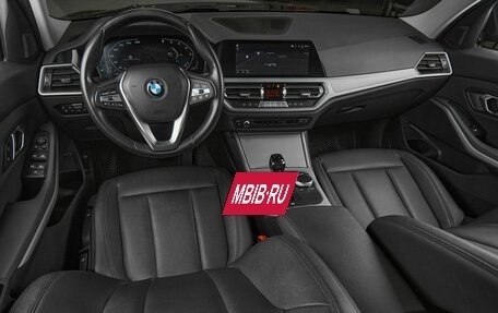 BMW 3 серия, 2019 год, 2 899 000 рублей, 7 фотография