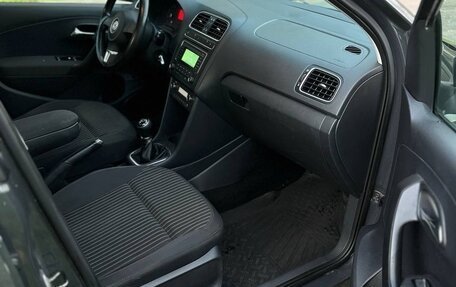 Volkswagen Polo VI (EU Market), 2013 год, 750 000 рублей, 11 фотография