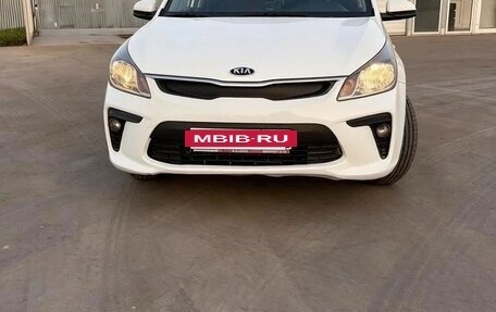 KIA Rio IV, 2018 год, 1 250 000 рублей, 4 фотография