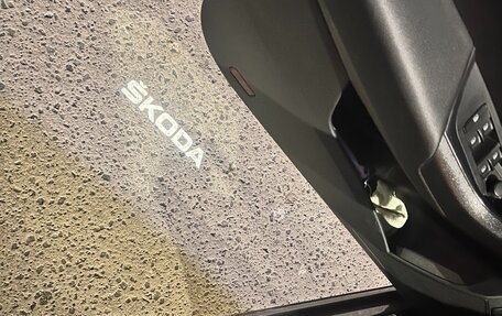 Skoda Karoq I, 2021 год, 2 700 000 рублей, 2 фотография
