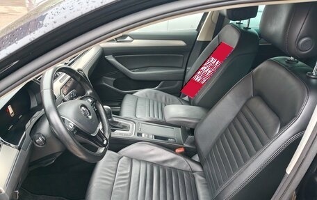 Volkswagen Passat B8 рестайлинг, 2019 год, 2 990 000 рублей, 15 фотография