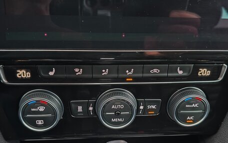Volkswagen Passat B8 рестайлинг, 2019 год, 2 990 000 рублей, 26 фотография