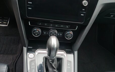 Volkswagen Passat B8 рестайлинг, 2019 год, 2 990 000 рублей, 25 фотография