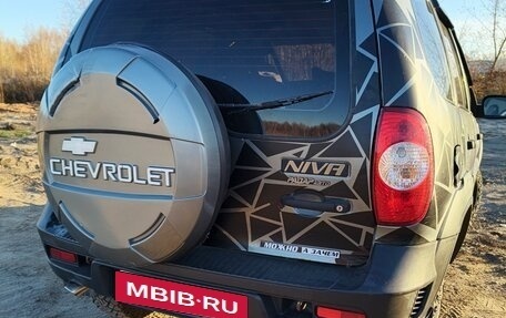 Chevrolet Niva I рестайлинг, 2012 год, 335 000 рублей, 4 фотография