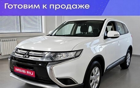 Mitsubishi Outlander III рестайлинг 3, 2017 год, 1 810 000 рублей, 1 фотография
