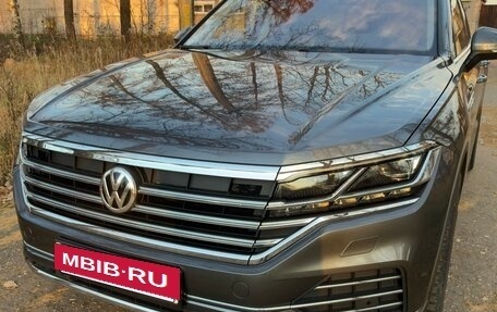 Volkswagen Touareg III, 2018 год, 5 250 000 рублей, 13 фотография