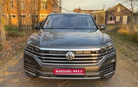 Volkswagen Touareg III, 2018 год, 5 250 000 рублей, 4 фотография