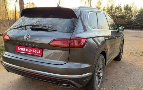 Volkswagen Touareg III, 2018 год, 5 250 000 рублей, 10 фотография