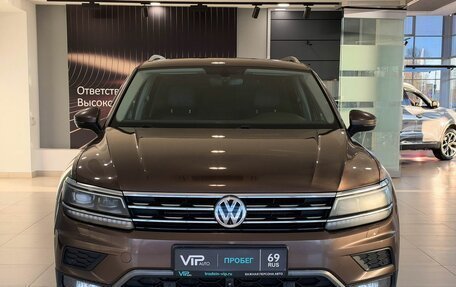 Volkswagen Tiguan II, 2017 год, 2 515 000 рублей, 2 фотография