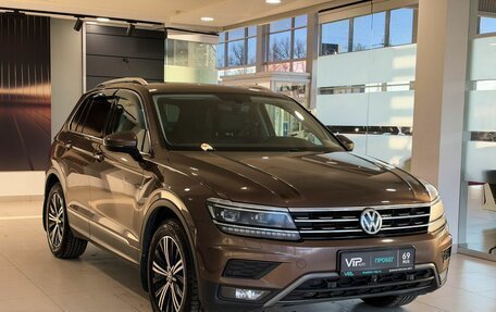 Volkswagen Tiguan II, 2017 год, 2 515 000 рублей, 3 фотография