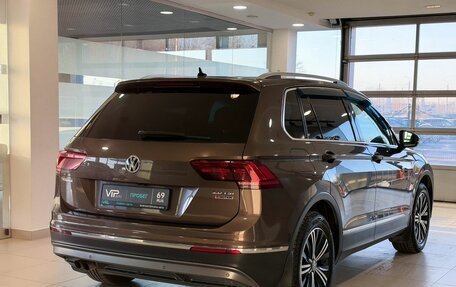 Volkswagen Tiguan II, 2017 год, 2 515 000 рублей, 6 фотография