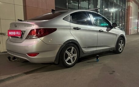 Hyundai Solaris II рестайлинг, 2011 год, 450 000 рублей, 4 фотография