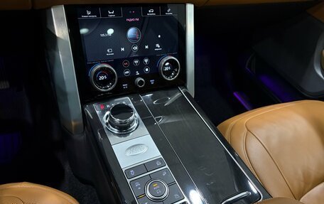 Land Rover Range Rover IV рестайлинг, 2018 год, 4 490 000 рублей, 16 фотография