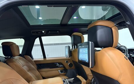 Land Rover Range Rover IV рестайлинг, 2018 год, 4 490 000 рублей, 22 фотография