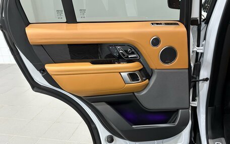 Land Rover Range Rover IV рестайлинг, 2018 год, 4 490 000 рублей, 28 фотография