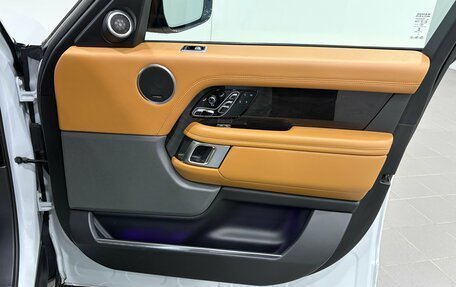 Land Rover Range Rover IV рестайлинг, 2018 год, 4 490 000 рублей, 27 фотография