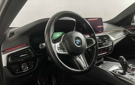 BMW 5 серия, 2021 год, 5 890 000 рублей, 12 фотография