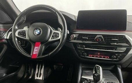 BMW 5 серия, 2021 год, 5 890 000 рублей, 15 фотография