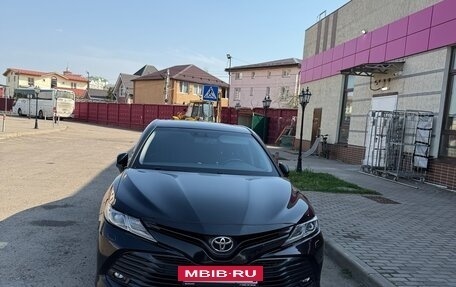 Toyota Camry, 2019 год, 2 250 000 рублей, 2 фотография