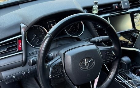 Toyota Camry, 2019 год, 2 250 000 рублей, 8 фотография