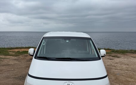 Hyundai Staria, 2021 год, 3 950 000 рублей, 3 фотография