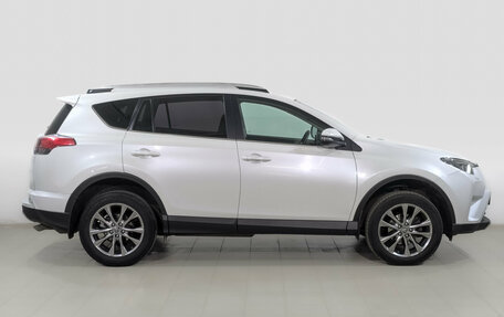 Toyota RAV4, 2018 год, 3 380 000 рублей, 4 фотография