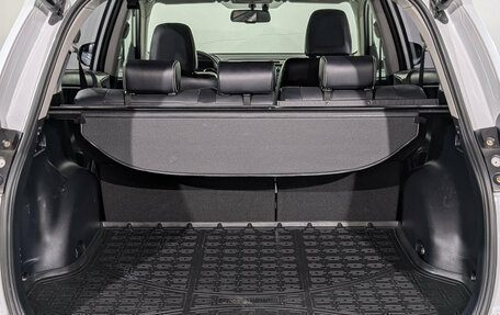 Toyota RAV4, 2018 год, 3 380 000 рублей, 10 фотография