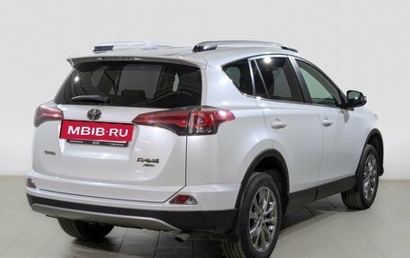Toyota RAV4, 2018 год, 3 380 000 рублей, 5 фотография