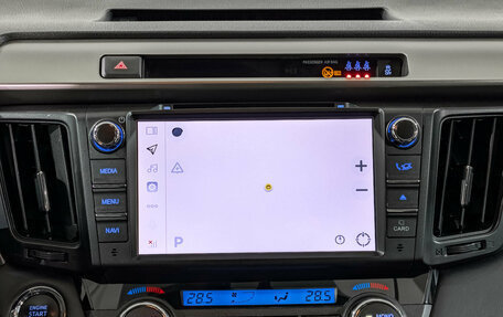 Toyota RAV4, 2018 год, 3 380 000 рублей, 17 фотография