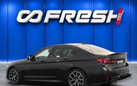 BMW 5 серия, 2020 год, 4 876 000 рублей, 2 фотография