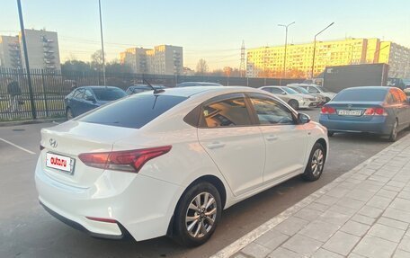 Hyundai Solaris II рестайлинг, 2017 год, 979 000 рублей, 3 фотография