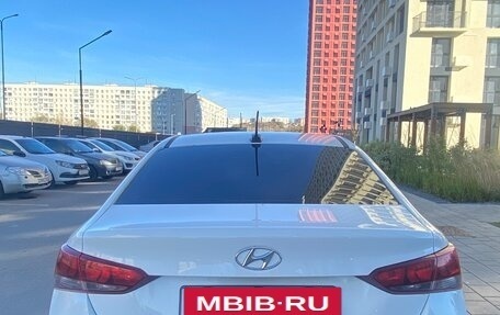 Hyundai Solaris II рестайлинг, 2017 год, 979 000 рублей, 4 фотография