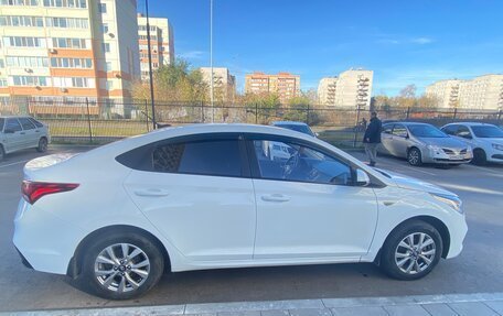 Hyundai Solaris II рестайлинг, 2017 год, 979 000 рублей, 11 фотография