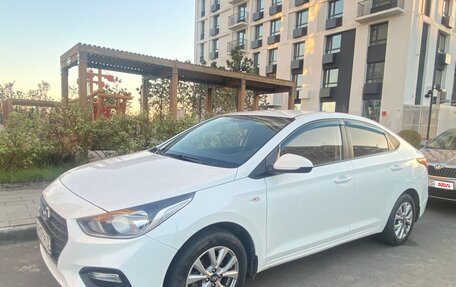 Hyundai Solaris II рестайлинг, 2017 год, 979 000 рублей, 9 фотография