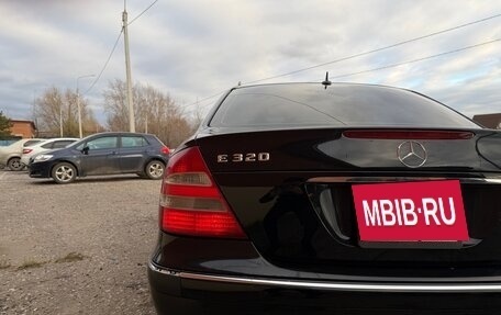 Mercedes-Benz E-Класс, 2004 год, 950 000 рублей, 10 фотография
