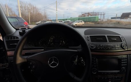 Mercedes-Benz E-Класс, 2004 год, 950 000 рублей, 22 фотография