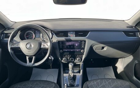 Skoda Octavia, 2019 год, 1 895 000 рублей, 10 фотография