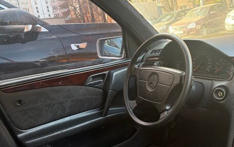 Mercedes-Benz E-Класс, 1996 год, 115 000 рублей, 6 фотография