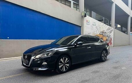 Nissan Altima VI (L34), 2022 год, 2 100 000 рублей, 1 фотография