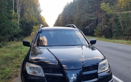Mitsubishi Outlander III рестайлинг 3, 2004 год, 440 000 рублей, 1 фотография