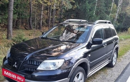 Mitsubishi Outlander III рестайлинг 3, 2004 год, 440 000 рублей, 3 фотография