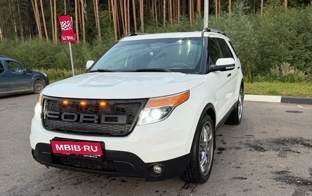 Ford Explorer V рестайлинг, 2015 год, 2 150 000 рублей, 1 фотография