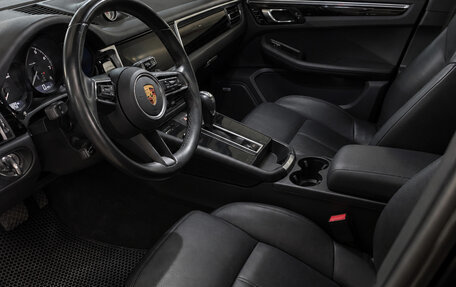 Porsche Macan I рестайлинг, 2021 год, 5 999 000 рублей, 3 фотография