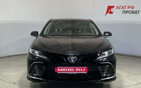 Toyota Camry, 2021 год, 2 670 000 рублей, 2 фотография